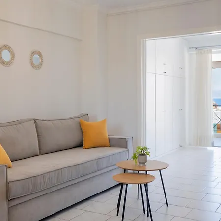 Eliseloutrakiapartment