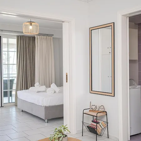 Апартаменты Eliseloutrakiapartment Лоутраки